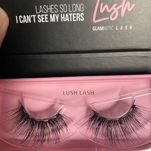 Glamnetic magnetic lashes never worn